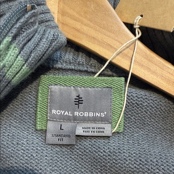 Royal Robbins Olive and Charcoal Zip-Up Merino Wool Sweater NWT - Picture 11 of 11